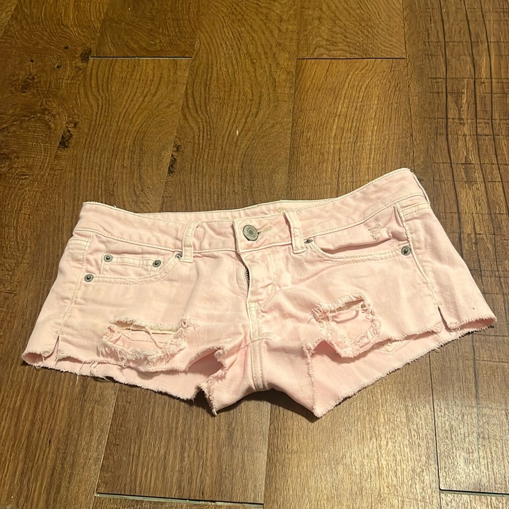 American Eagle, short shorts, distressed – size 2
